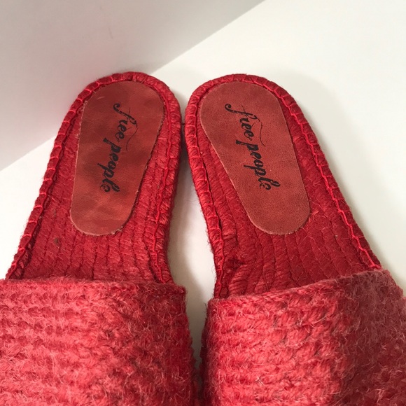 NWOT Free People Beach Fro t Espadrille in Red - Picture 8 of 8